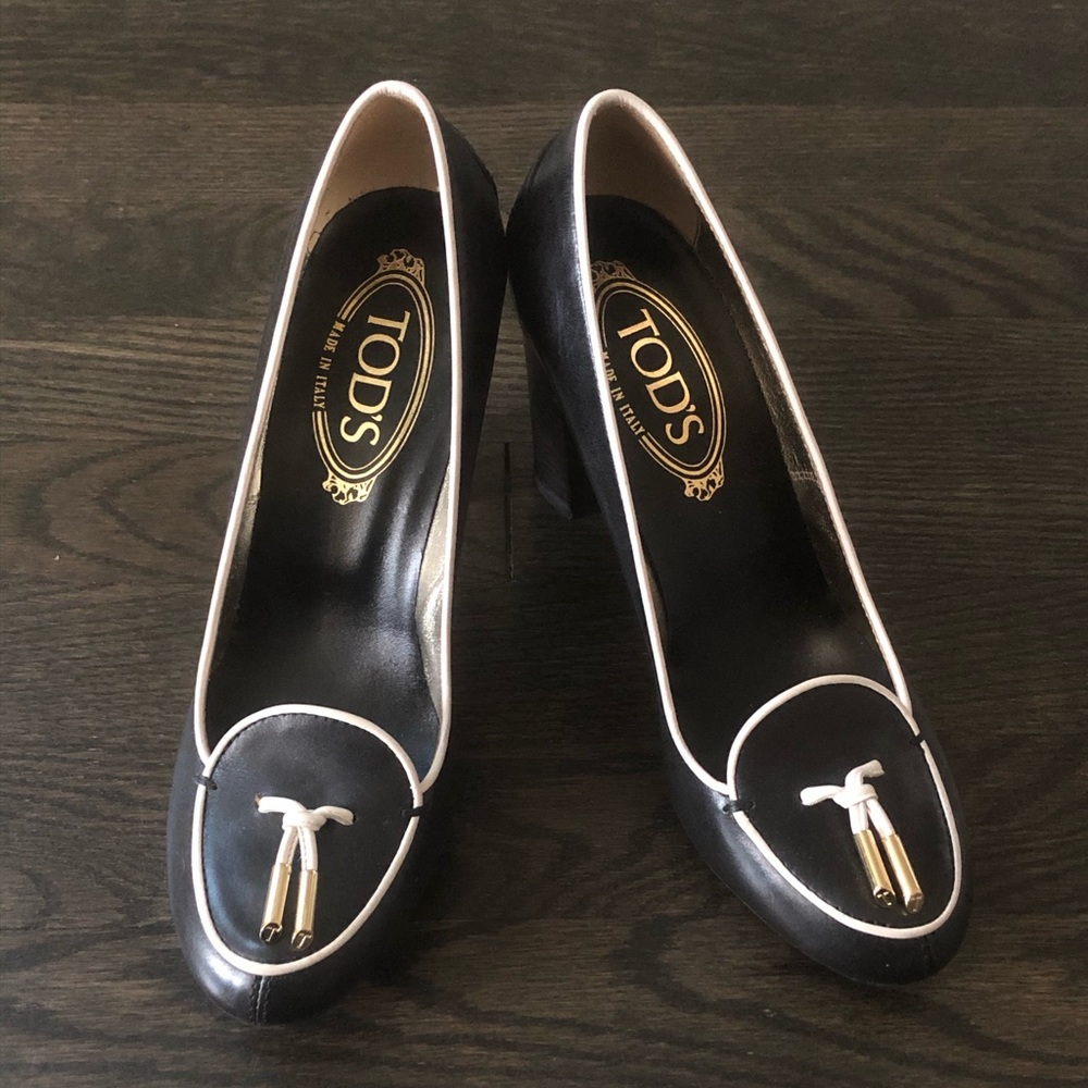 NWOT Tod’s Heels